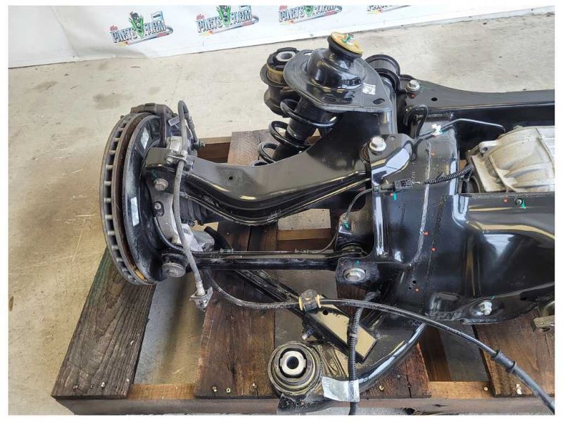 2010-2015 Chevy Camaro SS Carrier Rear Axle Automatic Transmission MYC 3.27 2608 - The Parts Farm