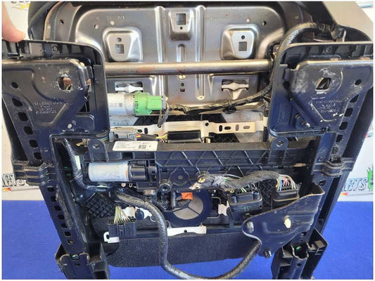 2015-2017 Ford Mustang GT S550 Driver Front Power Seat Track Heat Cool 2781
