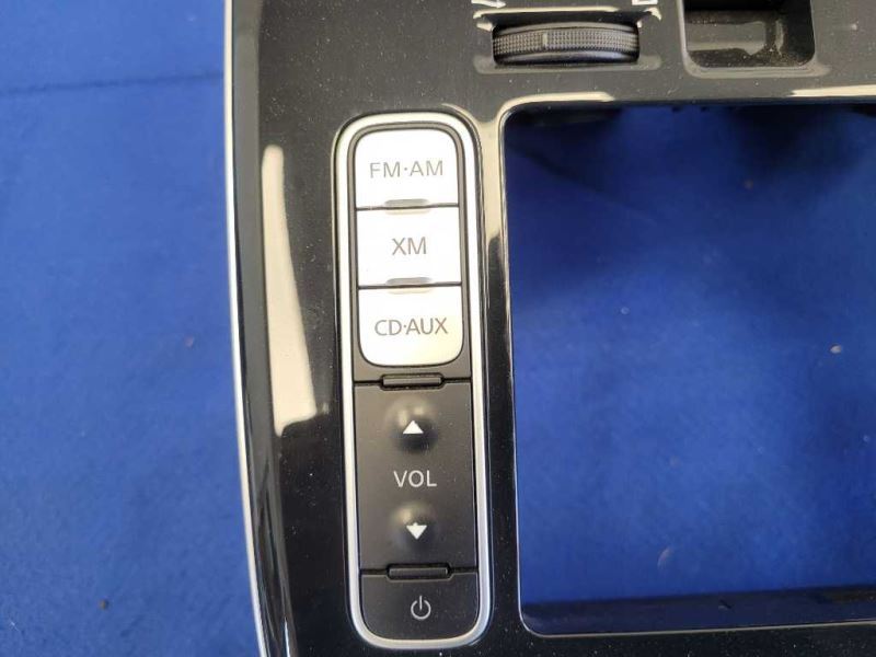 2011-2012 Nissan Leaf Radio Screen Bezel Surround Receiver Center 1856 - The Parts Farm