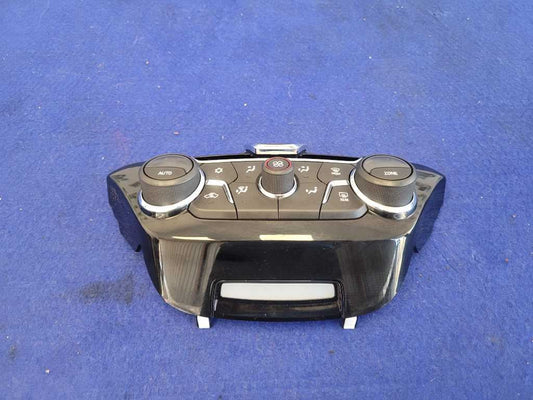2014-2017 Chevrolet SS Sedan HVAC AC Controls Switch Front Dash 2818