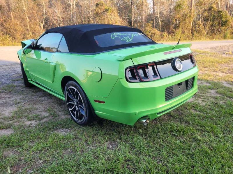 2011-2014 Ford Mustang GT S197 Rear Antenna Satellite Black Mount 2633 - The Parts Farm