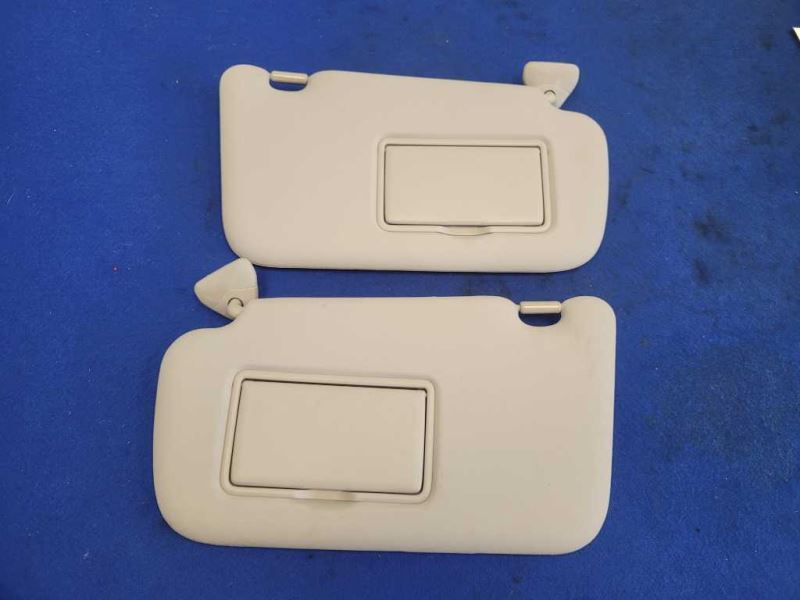 2011-2012 Nissan Leaf Pair Front Sun Visors Shade Mirror Upper Windshield 1856 - The Parts Farm