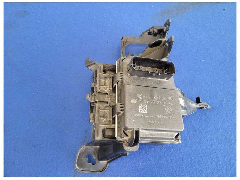 2016-2023 Chevrolet Camaro SS LT1 6.2 Fuel Pump Controller 2492 - The Parts Farm
