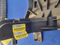 2013-2014 Ford Mustang GT Front Bumper Bracket Support Hold Plastic 2635 - The Parts Farm