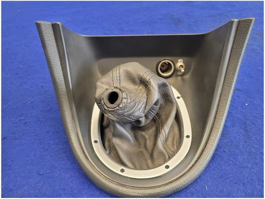 2003-2004 Ford Mustang Cobra SVT Shifter Bezel Boot Manual Trans T56 2924