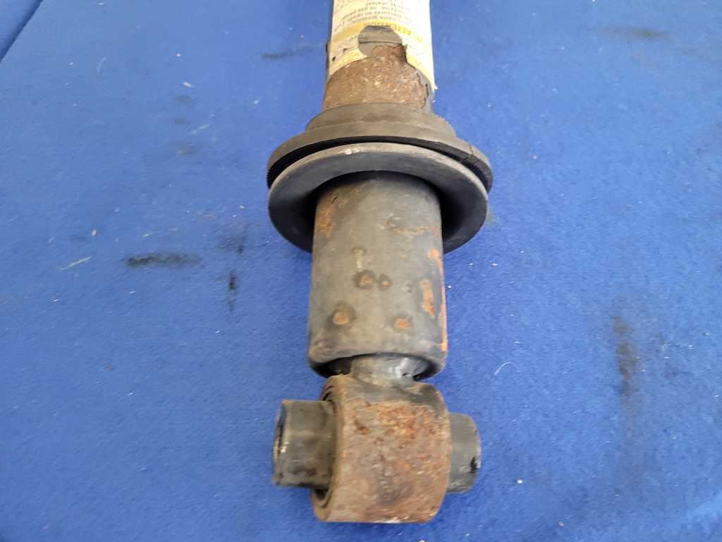 2010-2015 Chevrolet Camaro 1LE SS Passenger RH Rear Shock Suspension 2650 - The Parts Farm
