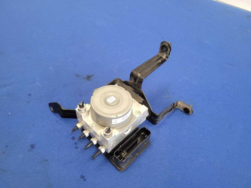 2015-2017 Ford Mustang EcoBoost S550 ABS Module Anti-Lock Brake Pump 2652 - The Parts Farm