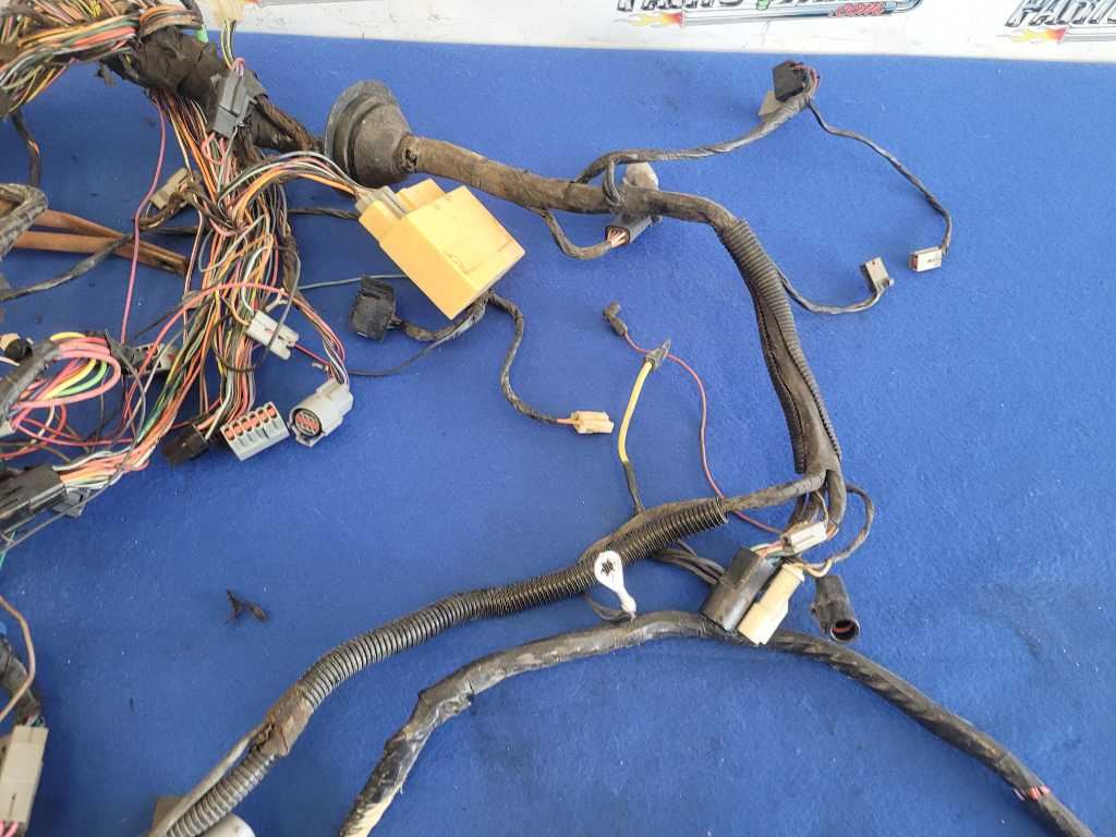 1990 Ford Mustang Mclaren Convertible Dash Harness Wire Plug *Parts* 2603 - The Parts Farm
