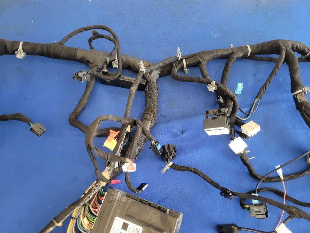 2013 Chevrolet Camaro 1LE SS Coupe Dash Wire Wiring Harness M/T Plug 2650 - The Parts Farm