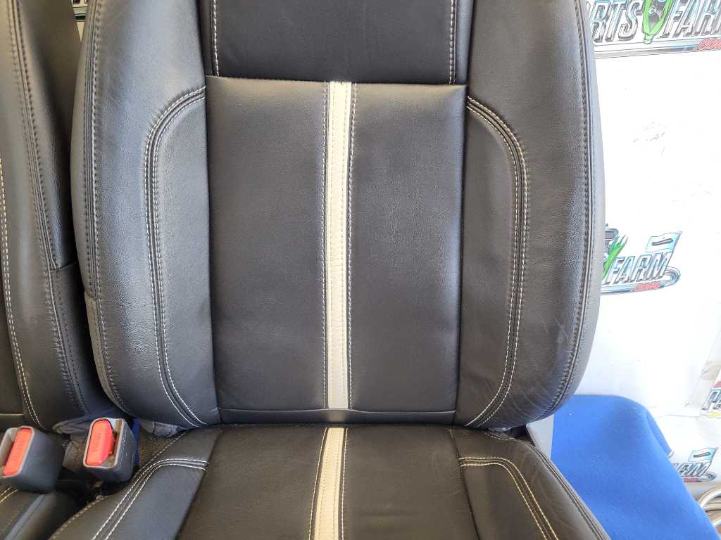 2013-2014 Ford Mustang GT Set Seats Leather Convertible Leather Black 2633 - The Parts Farm