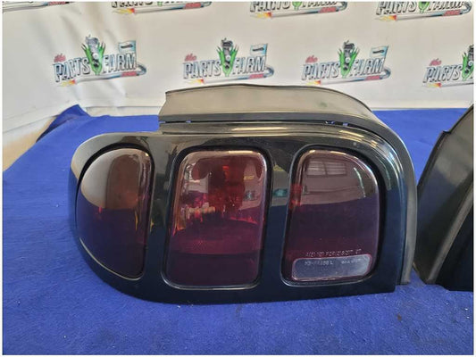 1996-1998 Ford Mustang GT Cobra Pair Rear Taillights Brake Light Black 2926
