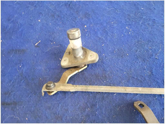 1994-1998 Ford Mustang Cobra GT Windshield Wiper Motor Linkage Front 2907