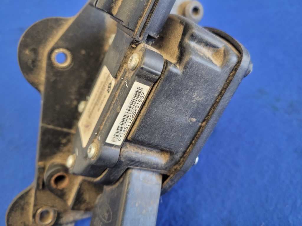46968121