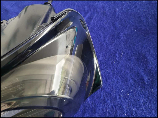 2019-2024 Chevrolet Camaro SS Passenger RH Rear Taillight OEM NTO C43