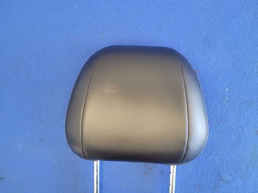 2015-2017 Ford Mustang GT S550 Driver Left Coupe Headrest Leather 2638 - The Parts Farm