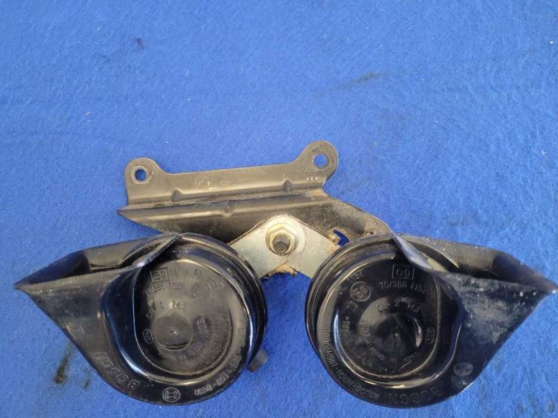 2001-2006 BMW M3 Convertible Horn Emergency Noise 2451 - The Parts Farm