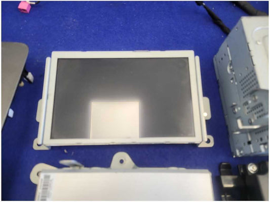 2014 Ford Mustang GT Info-GPS-TV Screen Front Dash Navigation Shaker 2785