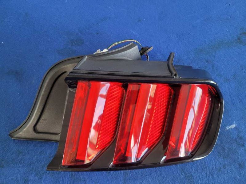 2015-2017 Ford Mustang GT Passenger RH Rear Taillight Lamp Brake Light 2618 - The Parts Farm