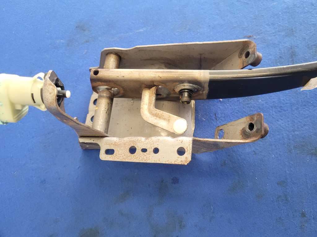 2023 Ford F250 F-250 Super Duty Truck Brake Pedal Cage Box Pad 2558 - The Parts Farm