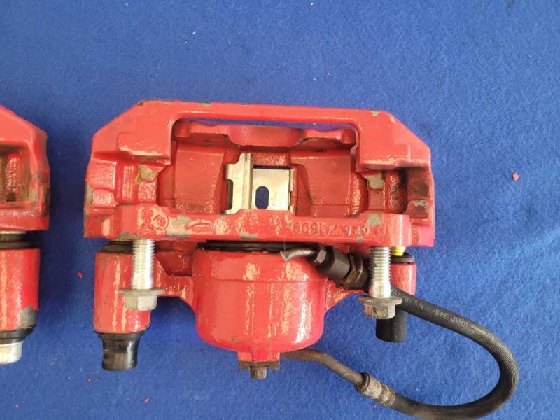 1994-1995 Ford Mustang GT 5.0L Pair Front Brake Calipers Pads Paint Red 2614 - The Parts Farm
