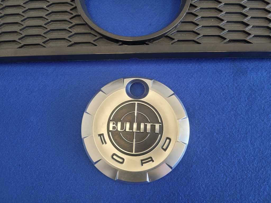 2008 Ford Mustang GT 4.6L Bullitt Rear Finish Panel Trunk Deck Lid Emblem 2645 - The Parts Farm