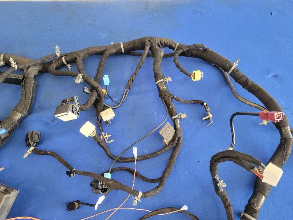 2013 Chevrolet Camaro 1LE SS Coupe Dash Wire Wiring Harness M/T Plug 2650 - The Parts Farm
