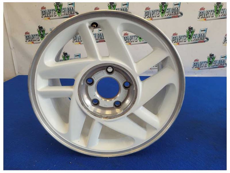 1993 Chevrolet Camaro Z28 Coupe Indy Wheel 16x8 Split Spoke White *Scuffs* 2546 - The Parts Farm