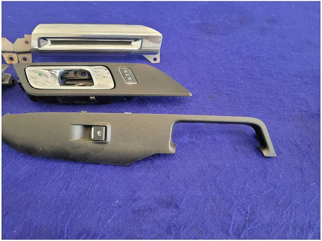 45300883