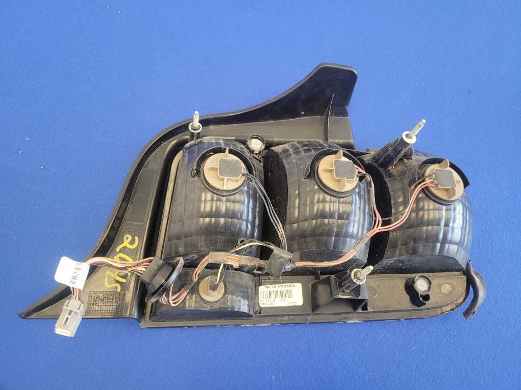 2005-2009 Ford Mustang GT Driver Left Taillight Rear Lane Lamp Light Brake 2645 - The Parts Farm