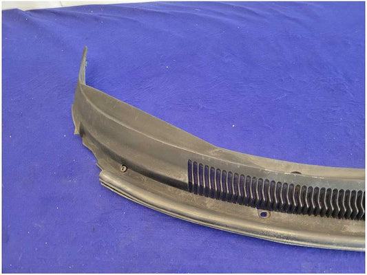 1998-2002 Pontiac Trans Am Firebird 5.7L Front Cowl Panel Windshield Cover 2679