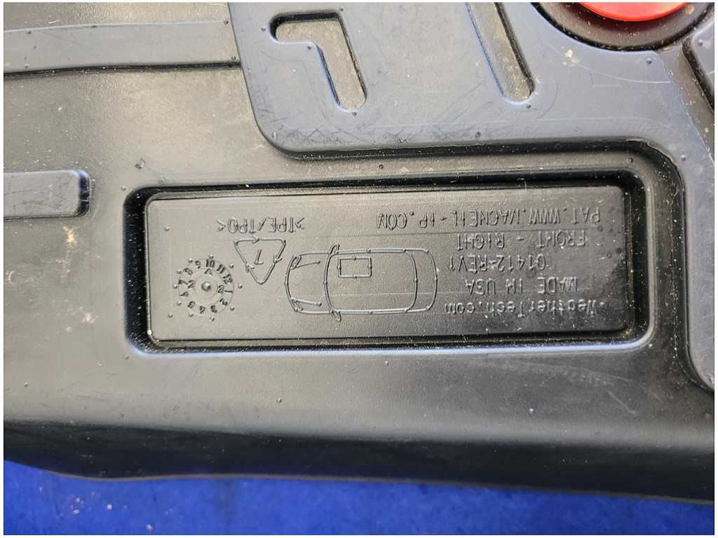 47735933