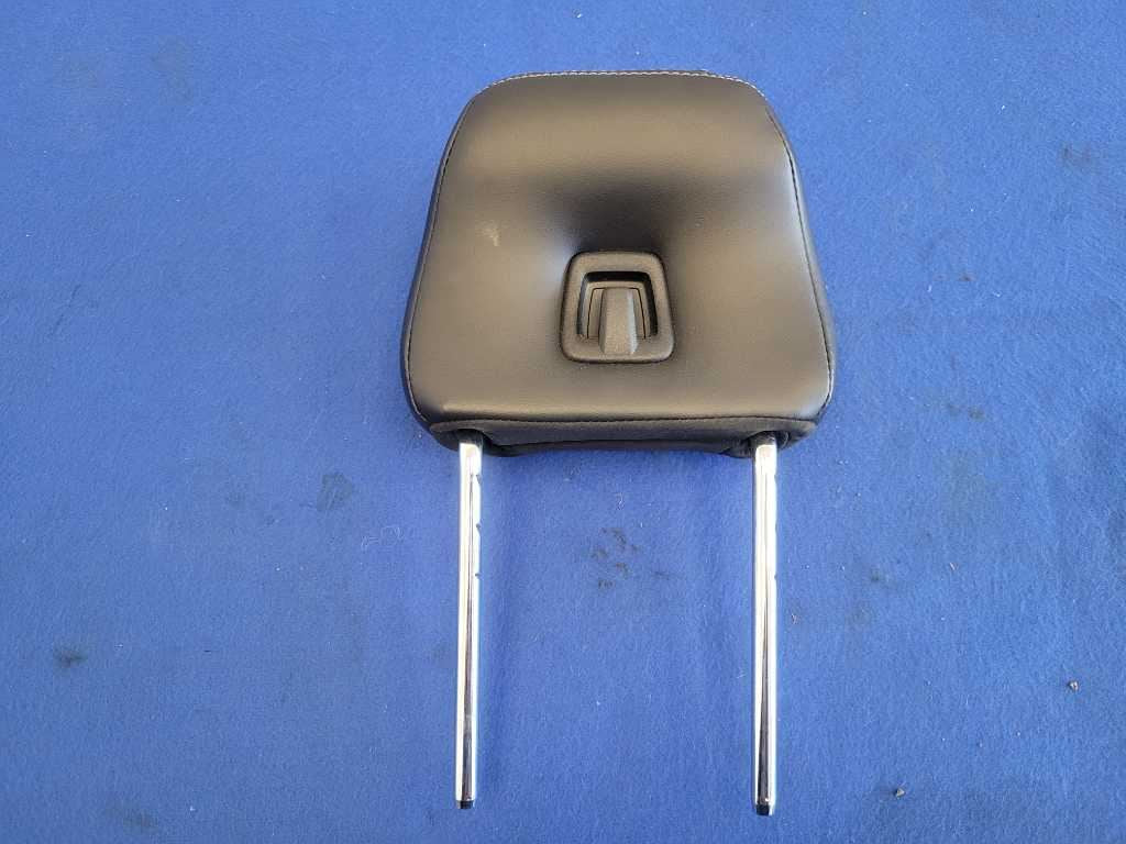 2015-2017 Ford Mustang GT S550 Driver Left Coupe Headrest Leather 2638 - The Parts Farm