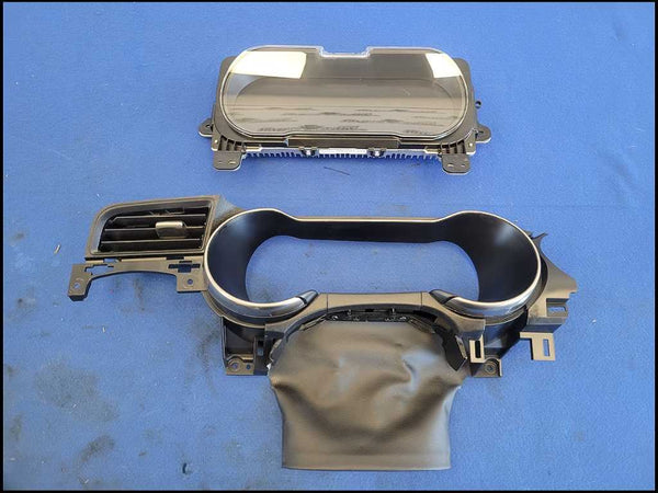2022 Ford Mustang Shelby GT500 5.2L Digital Gauge Cluster Bezel 21k Miles 2672