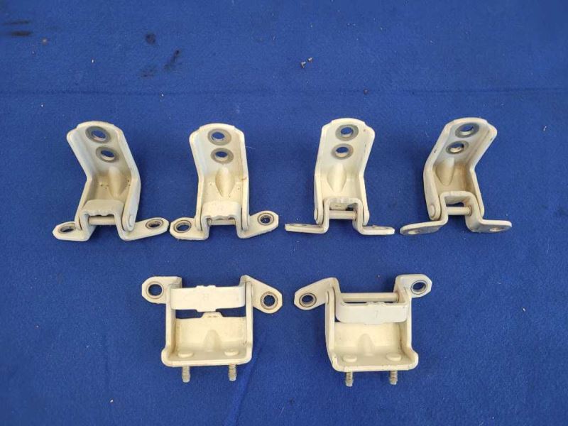 2011-2012 Nissan Leaf Door Hinge Bracket Mount 1856 - The Parts Farm