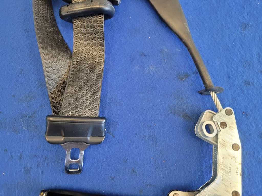 2015-2017 Ford Mustang EcoBoost Passenger Coupe Seat Belt Front Retractor 2652 - The Parts Farm