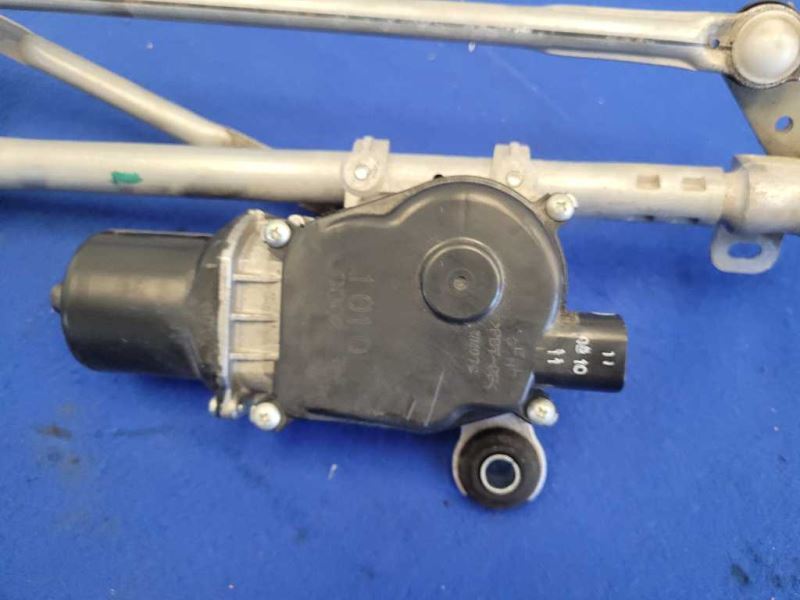 2011-2012 Nissan Leaf Front Windshield Wiper Motor Linkage 1856 - The Parts Farm