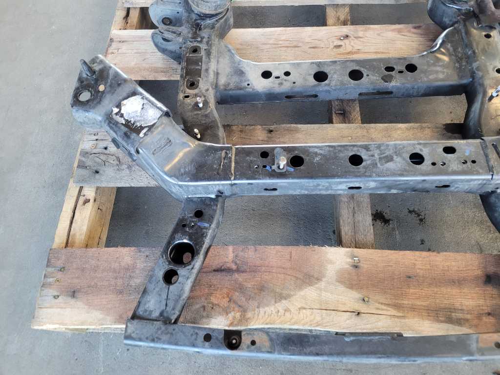 2010-2011 Chevrolet Camaro SS 6.2L Front K Member Engine Cradle Support 2626 - The Parts Farm