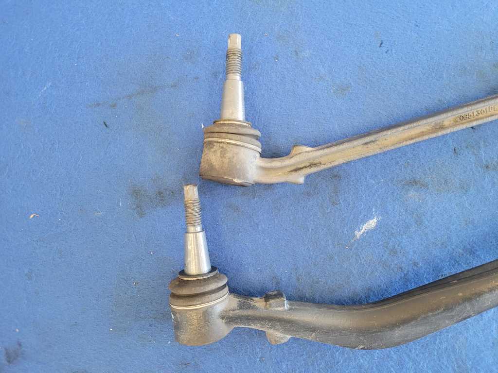 2010-2015 Chevrolet Camaro SS Coupe Front Passenger RH Lower Control Arms 2626 - The Parts Farm