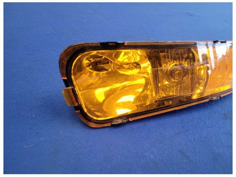 2005-2009 Ford Mustang GT Front Driver LH Turn Signal Parking Lamp 2600 - The Parts Farm
