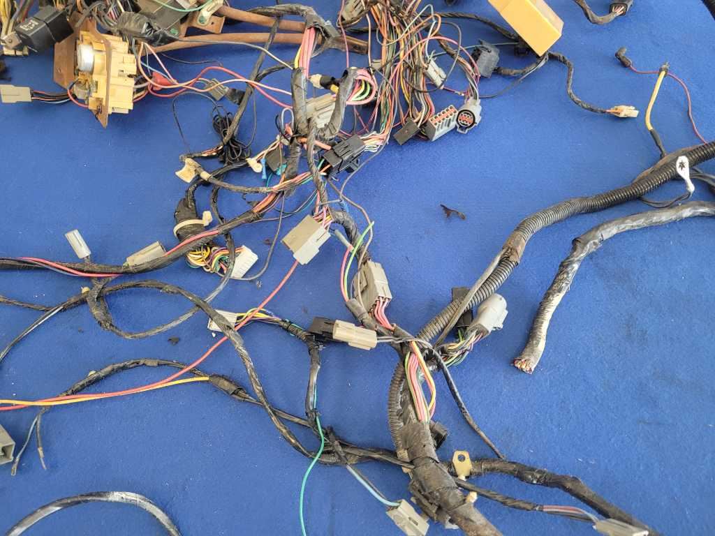 1990 Ford Mustang Mclaren Convertible Dash Harness Wire Plug *Parts* 2603 - The Parts Farm