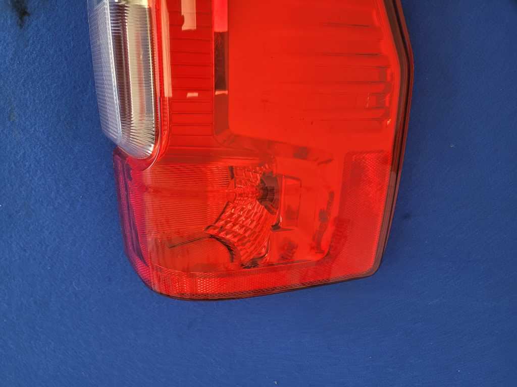 2022 Ford F250SD Pickup Truck Driver Left Rear Taillight Light Lamp Lens 2581 - The Parts Farm