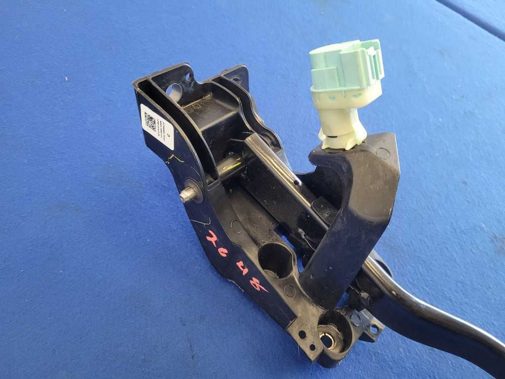 2018-2023 Ford Mustang GT S550 Pedal Cage Brake Automatic Transmission A/T 2648 - The Parts Farm