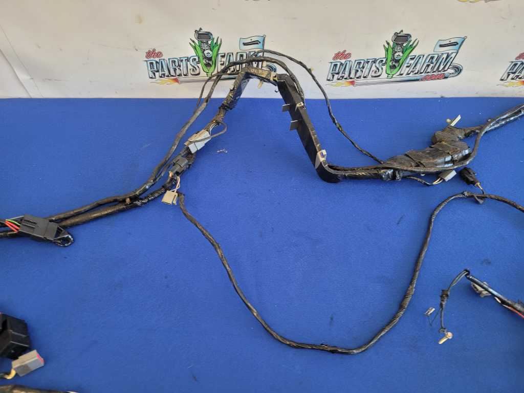 1995 Ford Mustang GT 5.0L Convertible Body Harness Wire Plug A/T 2631 - The Parts Farm