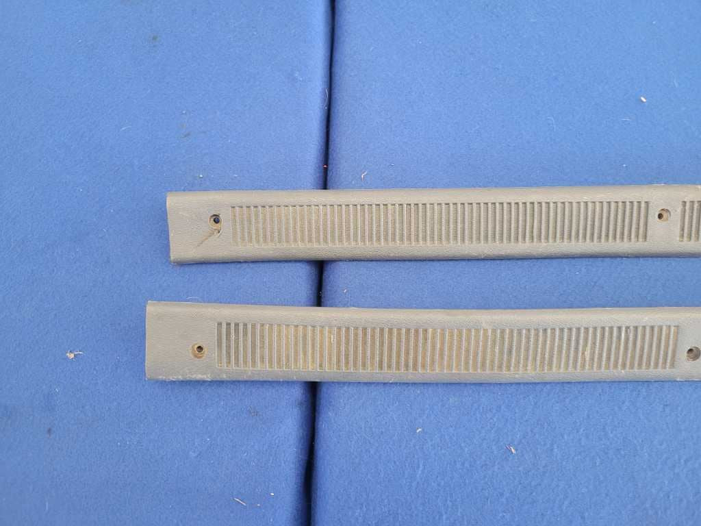 1990 Ford Mustang ASC Mclaren Convertible Pair Scuff Door Sill Plates Blue 2603 - The Parts Farm