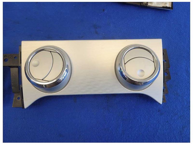 2005-2009 Ford Mustang GT 4.6L Dash Trim Kit Vent Molding Dashboard 2542 - The Parts Farm