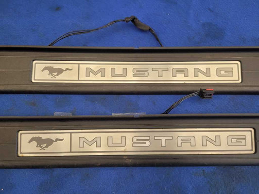 2018-2023 Ford Mustang GT S550 Pair Door Sill Scuff Plates Lighted RH LH 2681