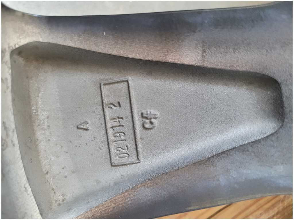 47743832