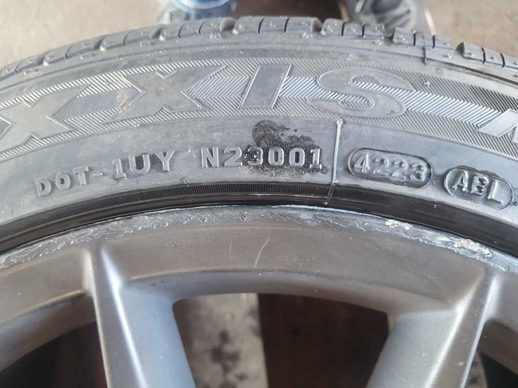 43705704