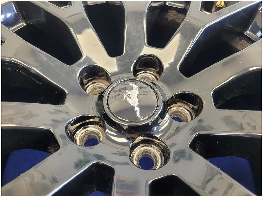 47727044