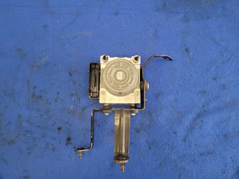2015-2017 Ford Mustang GT S550 ABS Anti-Lock Brake System Module 2483 - The Parts Farm